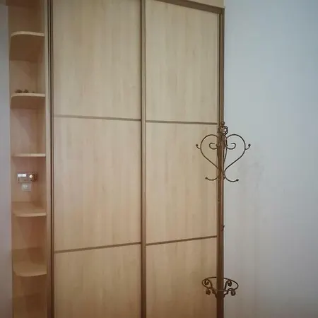 Warszawska 33/2 아파트 *